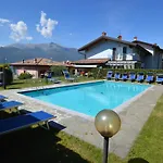 Casa Delle Corti *